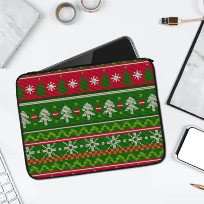 Laptop Sleeves - Knitted Pattern Red Color With Green Background 01